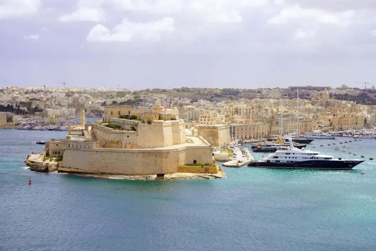 Ninety Eight Boutique Living Ξενοδοχείο Cospicua Εξωτερικό φωτογραφία